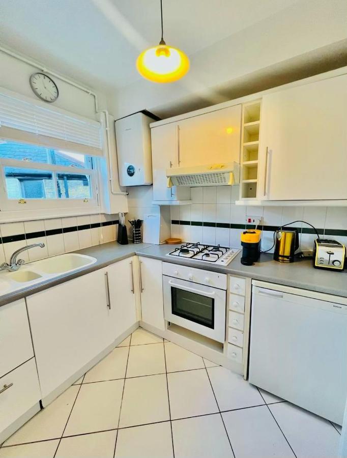 The Vista Apartment ลอนดอน ภายนอก รูปภาพ
