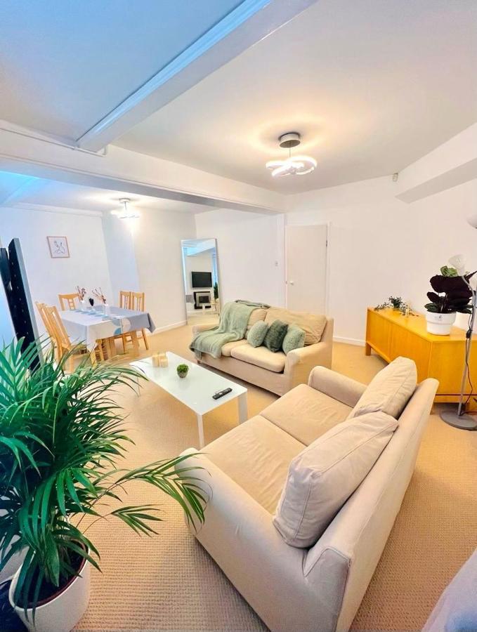 The Vista Apartment ลอนดอน ภายนอก รูปภาพ